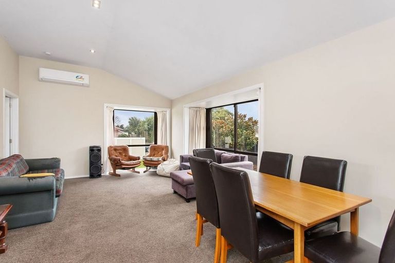Photo of property in 7 Gladson Avenue, Sockburn, Christchurch, 8042