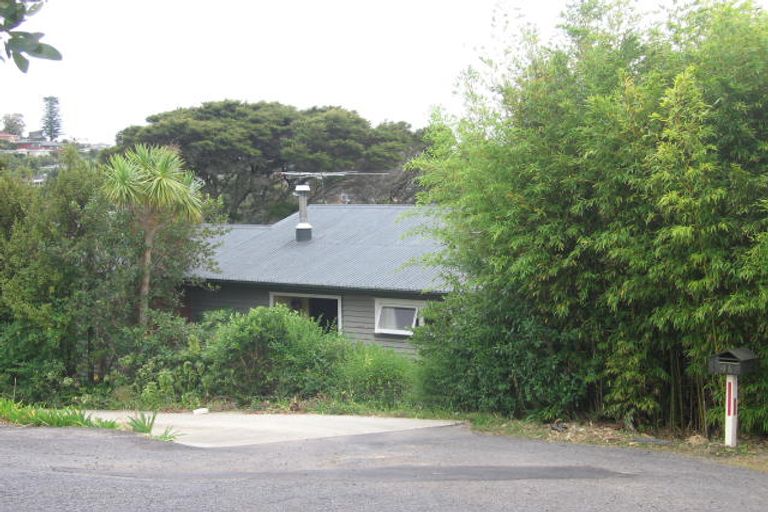 Photo of property in 2/4 Archers Road, Glenfield, Auckland, 0629