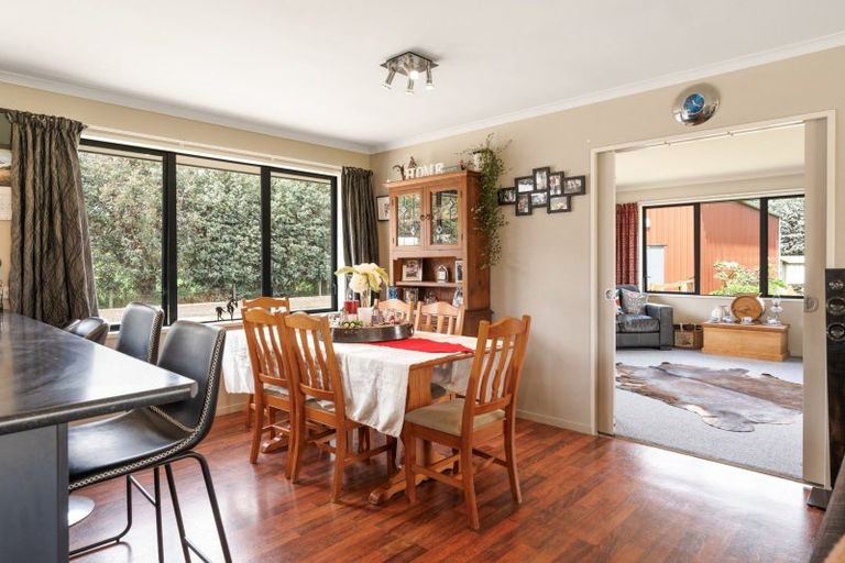 Photo of property in 185 Centre Road, Momona, Outram, 9073