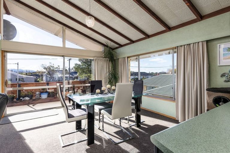 Photo of property in 11 Exeter Street, Waimate, 7924