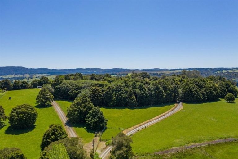 Photo of property in 16 Otaere Road, Okaihau, 0475