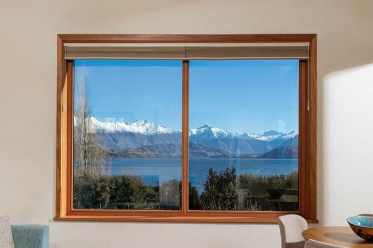Photo of property in 337 Beacon Point Road, Wanaka, 9305