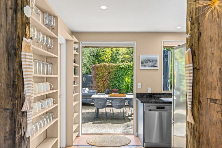 Photo of property in 27 Waimanu Place, Point Wells, Warkworth, 0986