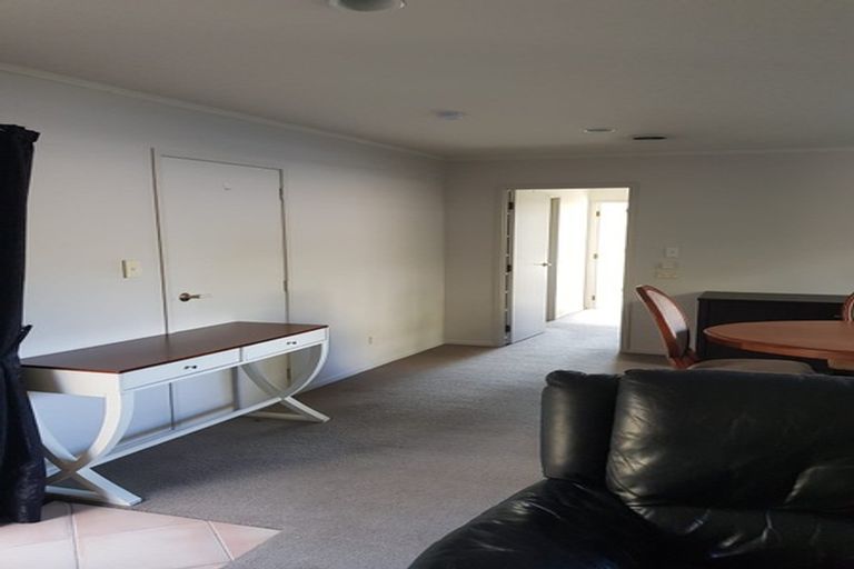 Photo of property in 11 Theodora Place, Mairangi Bay, Auckland, 0630