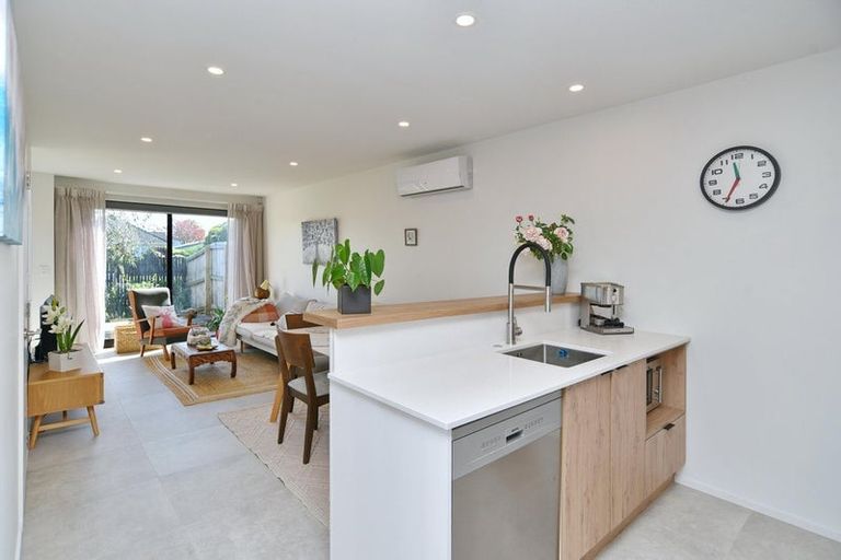 Photo of property in 1/80 Milton Street, Somerfield, Christchurch, 8024