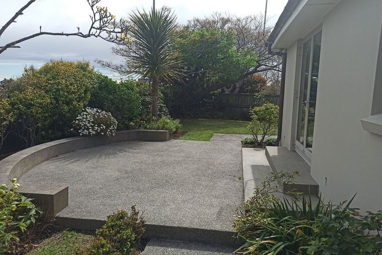 Photo of property in 45 Hackthorne Road, Cashmere, Christchurch, 8022