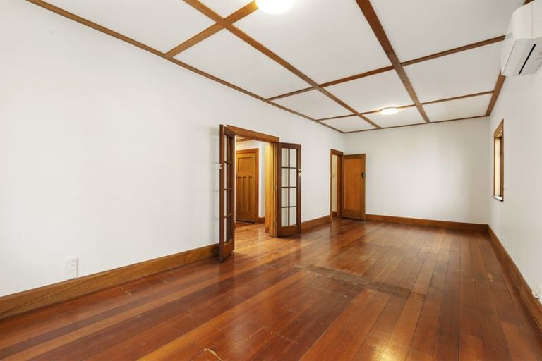 Photo of property in 74 Nottingham Street, Karori, Wellington, 6012