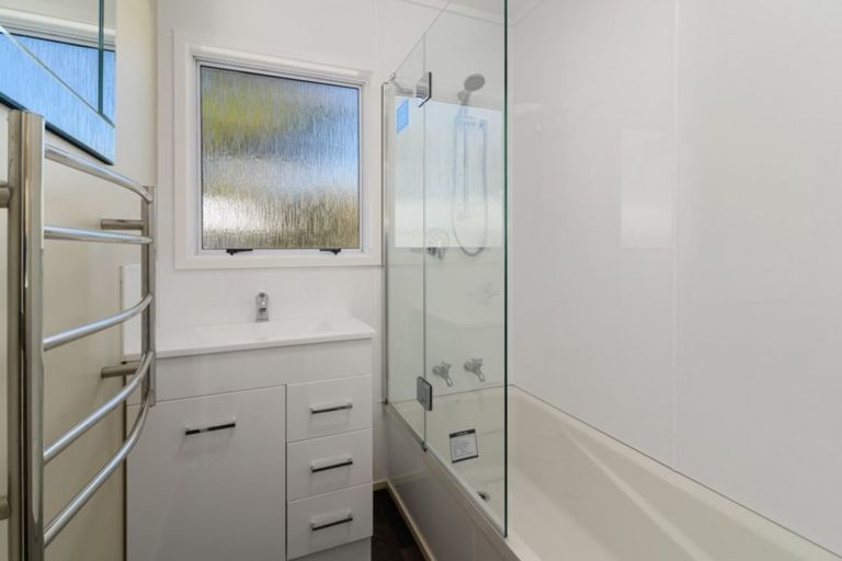 Photo of property in 19b Augustus Earle Place, Pukehangi, Rotorua, 3015