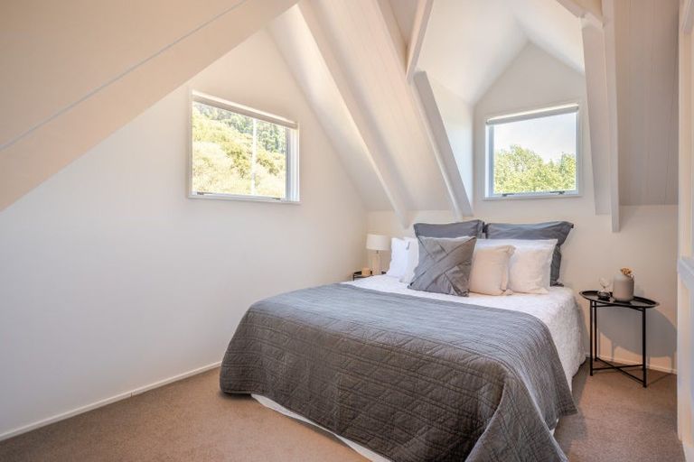 Photo of property in 58 Onuku Road, Akaroa, 7520