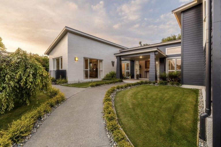 Photo of property in 12 Cotswolds Close, Otamatea, Whanganui, 4500