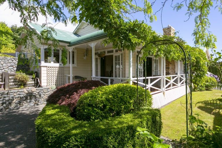Photo of property in 70 Shepherd Road, Waipahihi, Taupo, 3330