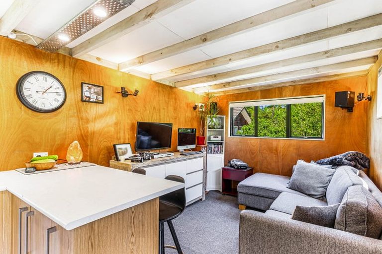 Photo of property in 17 Yelash Road, Massey, Auckland, 0614