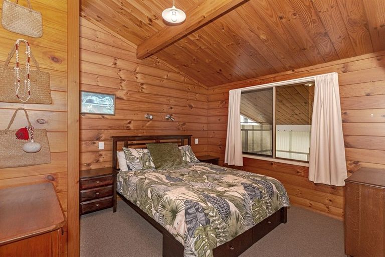 Photo of property in 15 Root Street, Gisborne, 4010