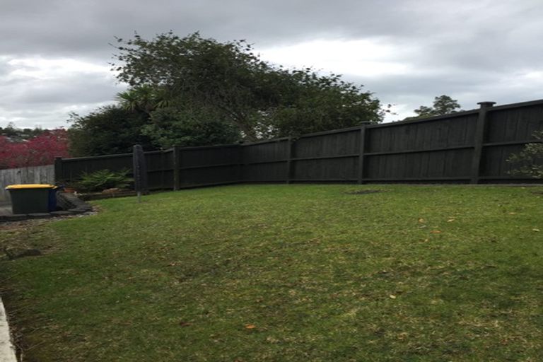 Photo of property in 1/30 Acacia Road, Torbay, Auckland, 0632