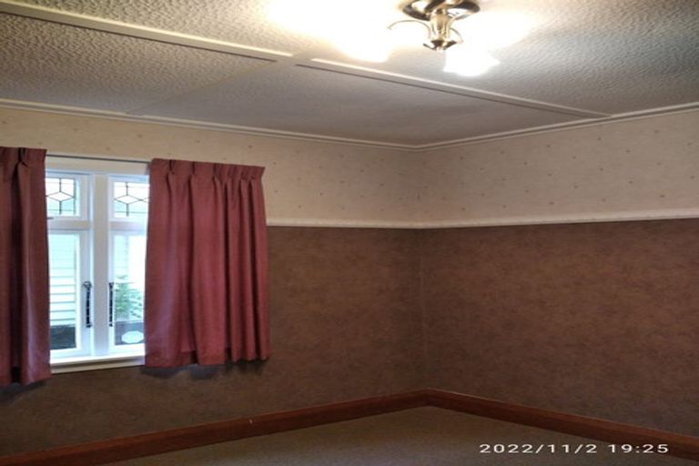 Photo of property in 110 Waiwhetu Road, Waterloo, Lower Hutt, 5011