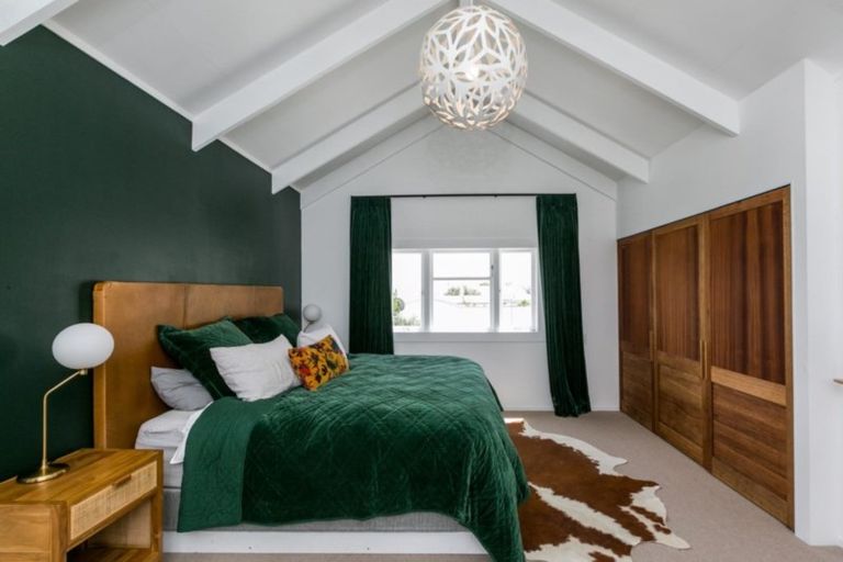 Photo of property in 409 Alexandra Street, Hastings, 4122