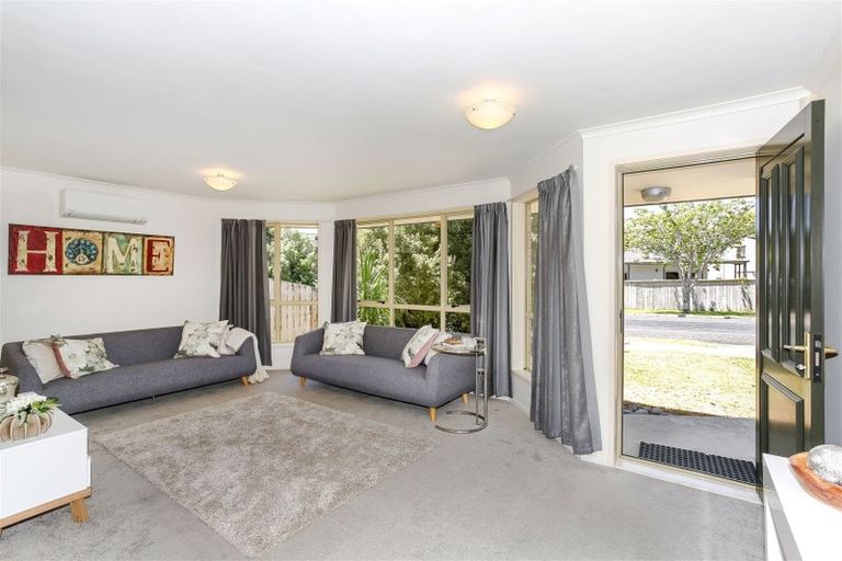 Photo of property in 34 Valley Road, Pukekohe, 2120