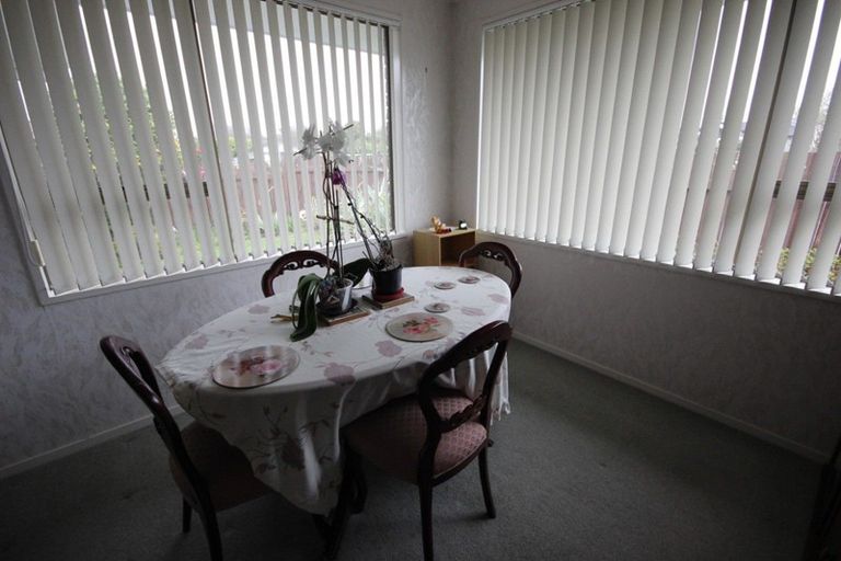 Photo of property in 10 Huhana Court, Hokowhitu, Palmerston North, 4410
