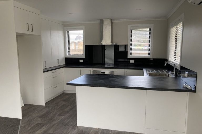 Photo of property in 20 Brocas Avenue, Hillcrest, Hamilton, 3216