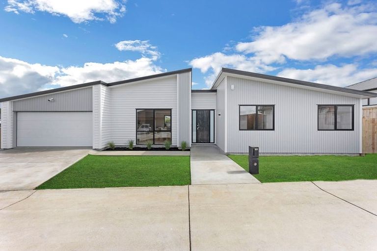 Photo of property in 121 Hitchen Road, Pokeno, 2402