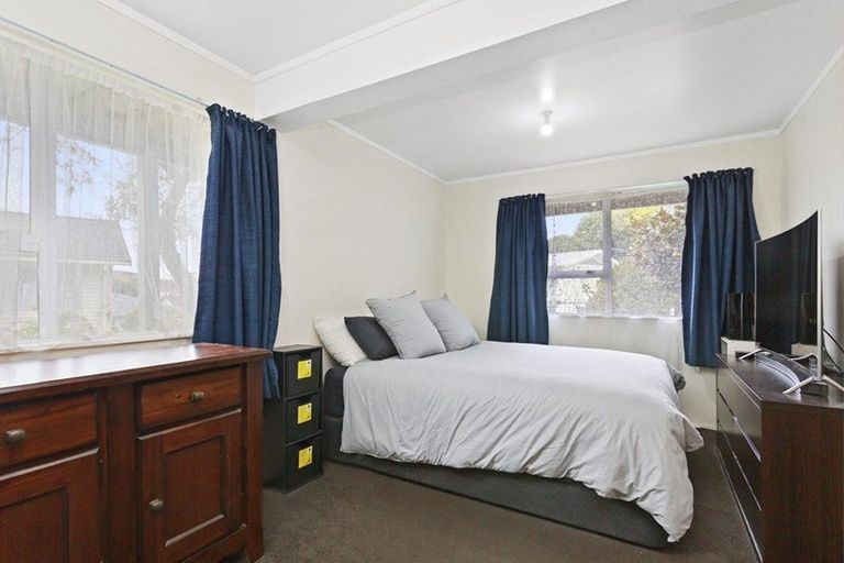 Photo of property in 26 Fyvie Avenue, Tawa, Wellington, 5028