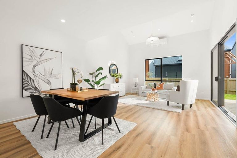 Photo of property in 8 Dorset Down Drive, Karaka, 2580