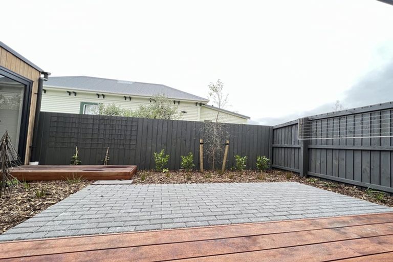 Photo of property in 88 Holly Road, St Albans, Christchurch, 8014