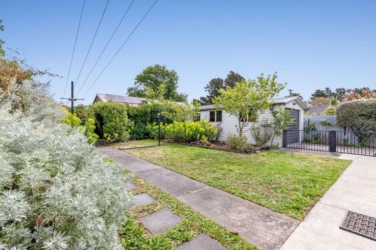 Photo of property in 5 Colac Street, Avondale, Christchurch, 8061
