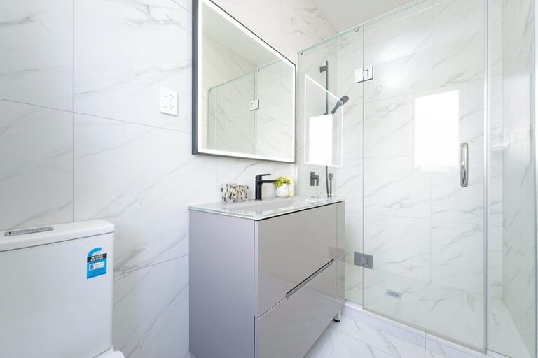 Photo of property in 7 Taiororua Avenue, Massey, Auckland, 0614
