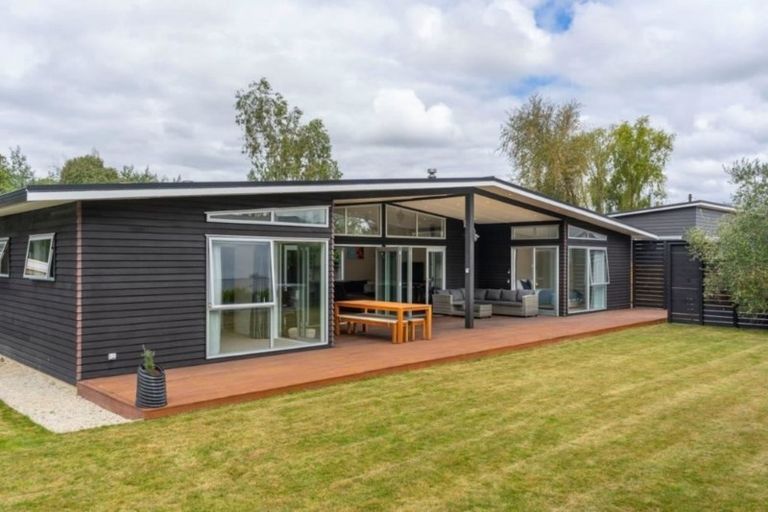 Photo of property in 15 Esther Street, Martinborough, 5711