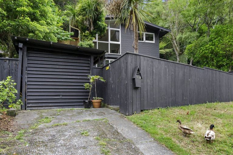 Photo of property in 145a Pinehaven Road, Pinehaven, Upper Hutt, 5019