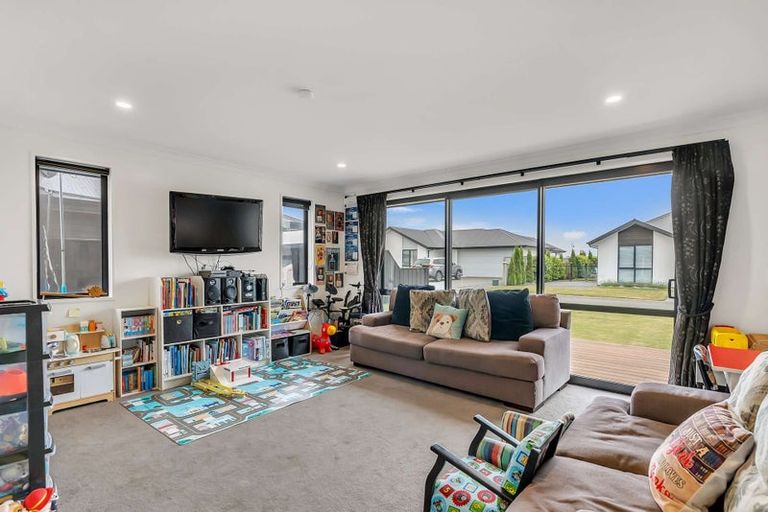 Photo of property in 6 Hapua Lane, Pegasus, 7612