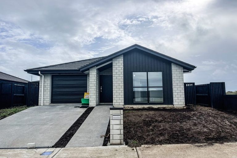 Photo of property in 11 Rowe Lane, Morrinsville, 3300