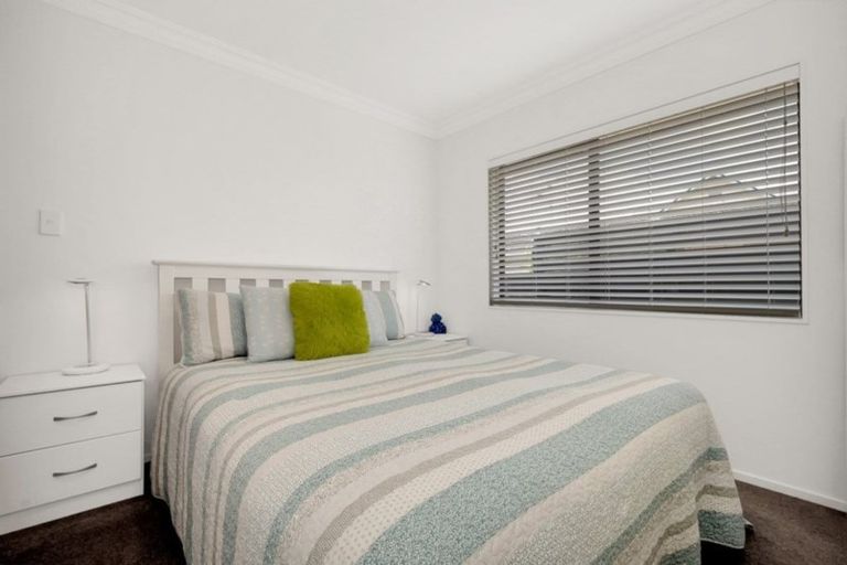 Photo of property in 1/24 Fourth Avenue, Tauranga, 3110