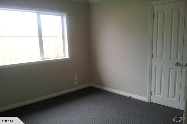 Photo of property in 4 Nirmal Place, Sunnyvale, Auckland, 0612