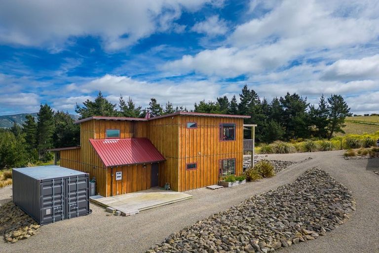 Photo of property in 246 Centrewood Park Road, Waimate, 7977