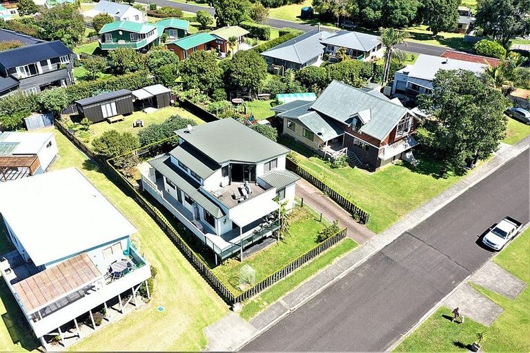 Photo of property in 4a Moray Place, Whiritoa, Whangamata, 3691