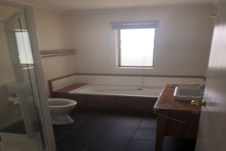 Photo of property in 14a Ambler Avenue, Glen Eden, Auckland, 0602