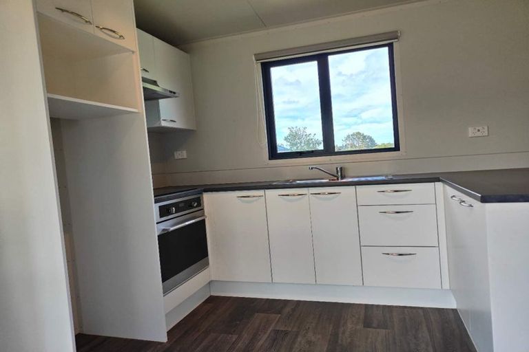 Photo of property in 300 Kingseat Road, Kingseat, Pukekohe, 2679