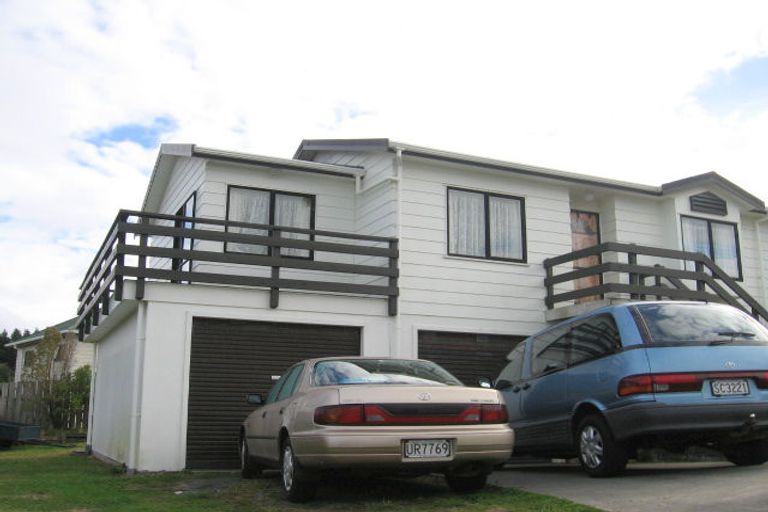 Photo of property in 9 Irwell Street, Island Bay, Wellington, 6023