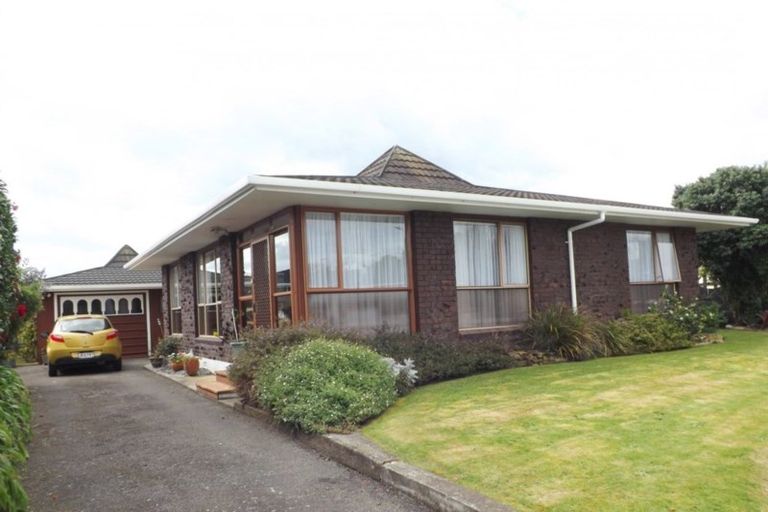 Photo of property in 10 Te Kama Street, Levin, 5510