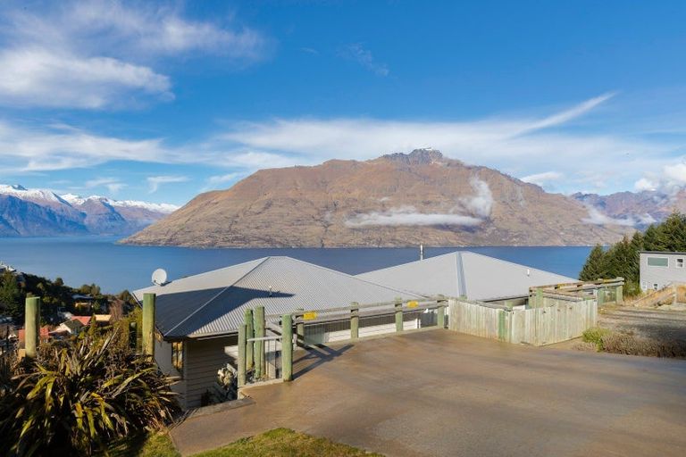 Photo of property in 58a Dart Place, Fernhill, Queenstown, 9300