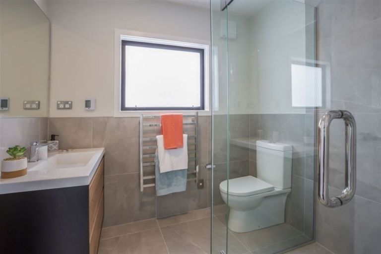 Photo of property in 19 Wangapeka Way, Aotea, Porirua, 5024