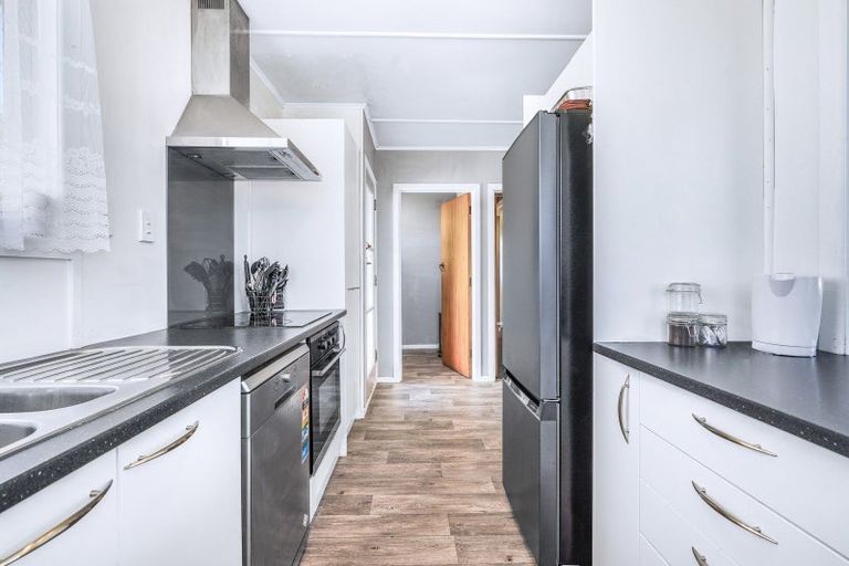 Photo of property in 50 Kaka Crescent, Tokoroa, 3420