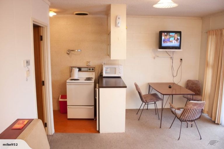 Photo of property in 120 Maddison Street, Akina, Hastings, 4122