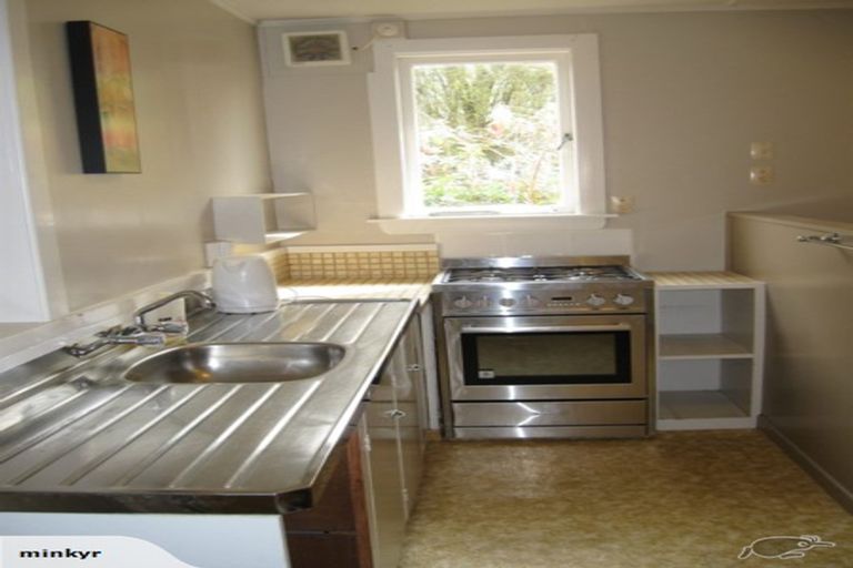 Photo of property in 29 Rutland Road, Stanley Point, Auckland, 0624