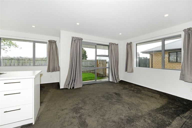 Photo of property in 40d Russley Road, Russley, Christchurch, 8042