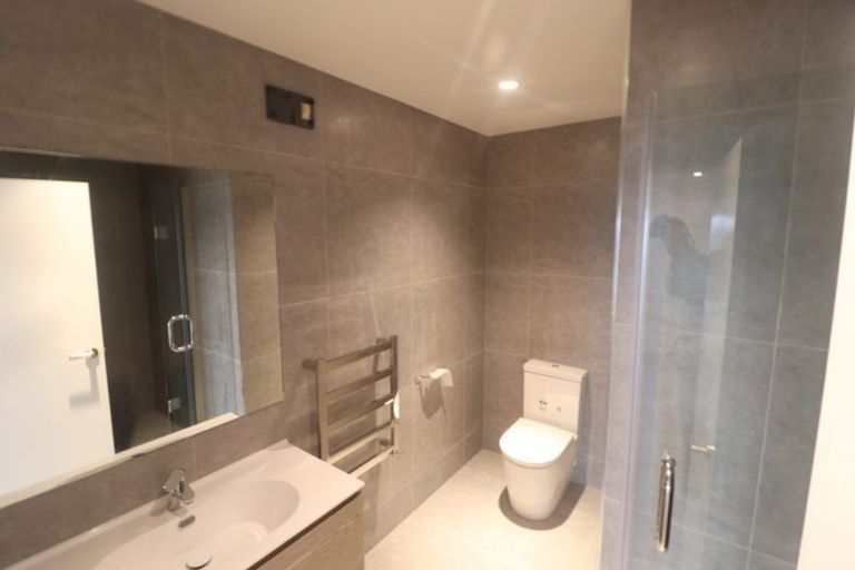 Photo of property in 40 Ascension Crescent, Orewa, 0931