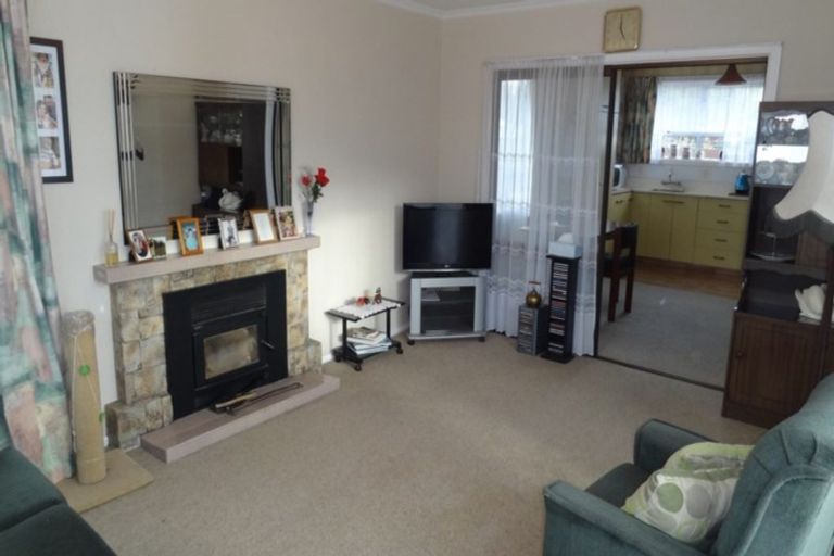 Photo of property in 4 Akaroa Street, Kaiapoi, 7630