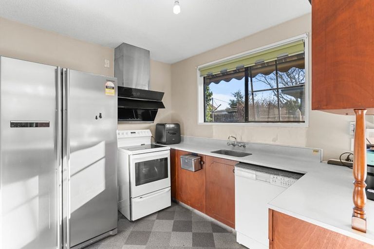 Photo of property in 2/136 Middlepark Road, Sockburn, Christchurch, 8042